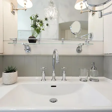 Inside The Old Town With Private Terrace And Floor Heating