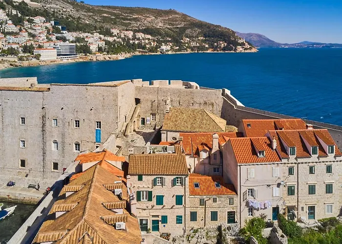 Inside The Old Town With Private Terrace And Floor Heating *